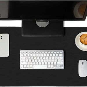 Premium Black Laptop Mat for Enhanced Control